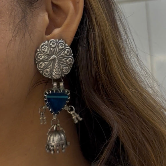 Nilayanika Earrings