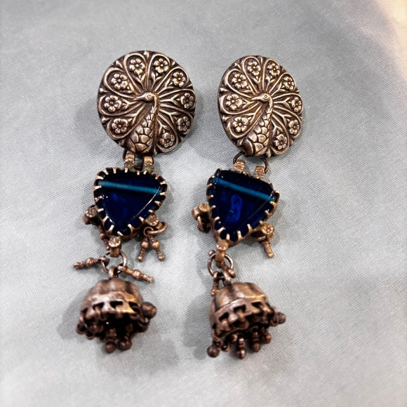 Nilayanika Earrings